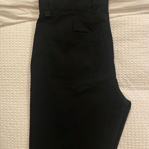 Lululemon relaxed-tapered smooth twill trouser
